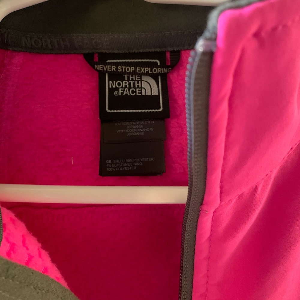 New North Face Jacket - Picture 2 of 4
